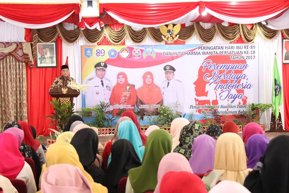 Drs. H. Achmad Fikry, M.Ap menghadiri Peringatan Hari Ibu ke-89 dan HUT Dharma Wanita Persatuan Ke-18