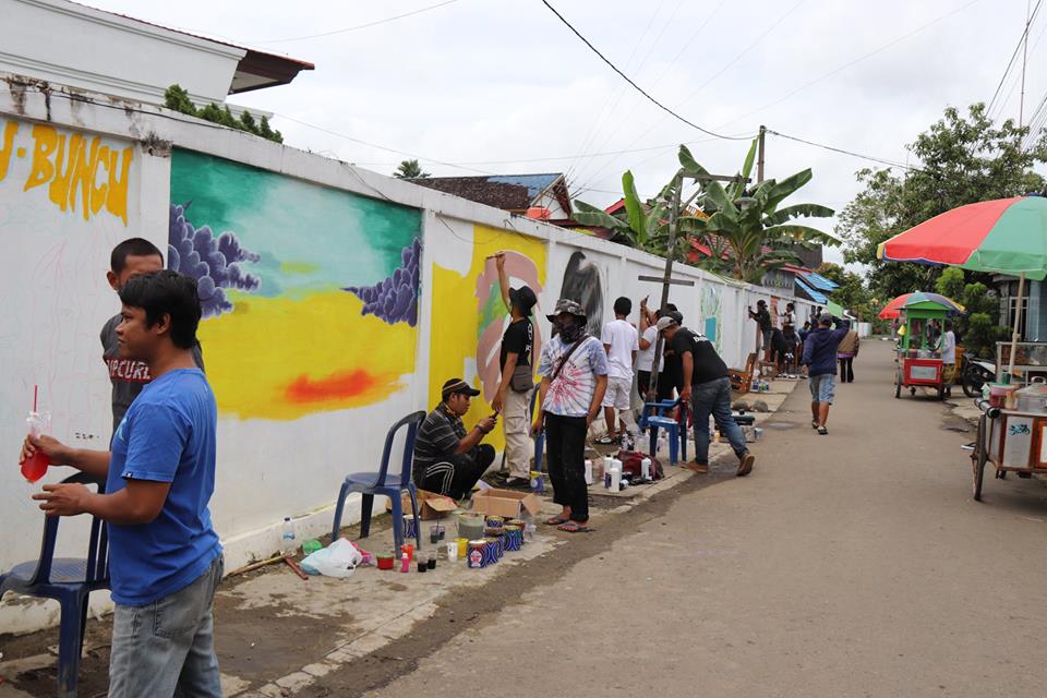 Drs. H. Achmad Fikry M.AP membuka “Lomba Gambar Dinding/Graffiti Competition