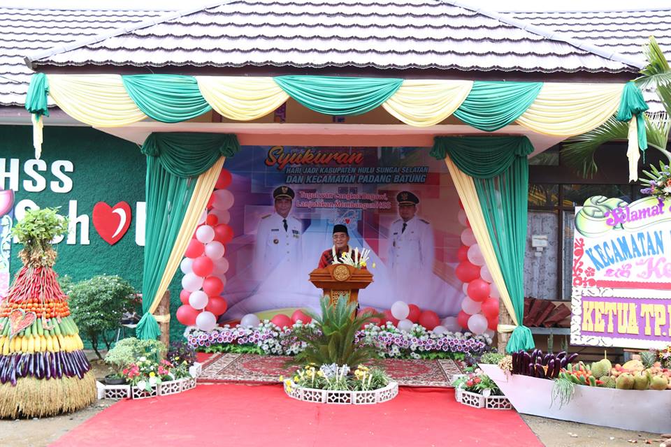 Drs. H. Achmad Fikry M.AP menghadiri acara syukuran Hari Jadi Kec. Padang Batung ke 67