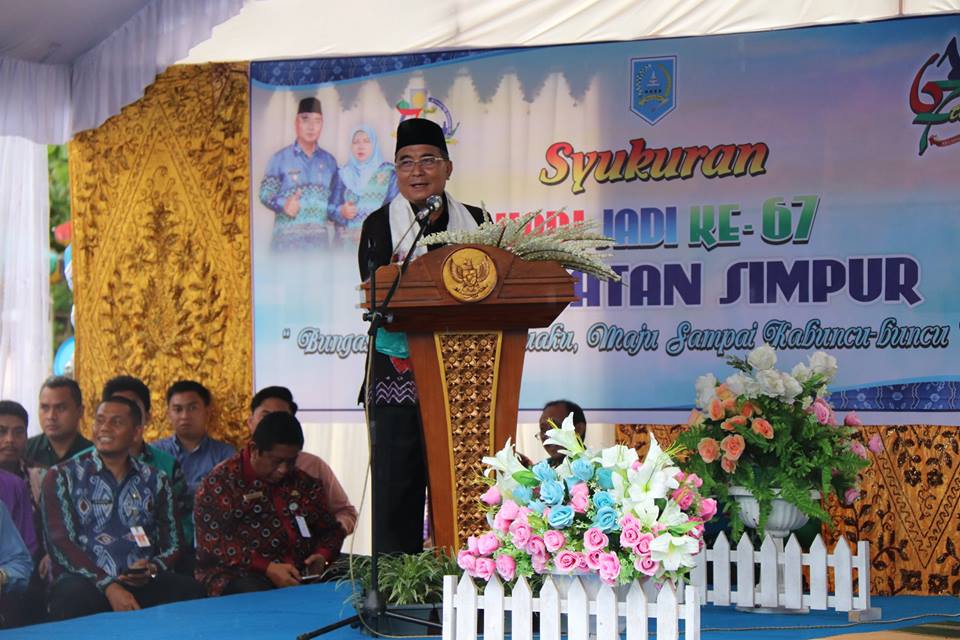 Drs. H. Achmad Fikry M.AP menghadiri acara syukuran Hari Jadi Kec.Simpur ke 67