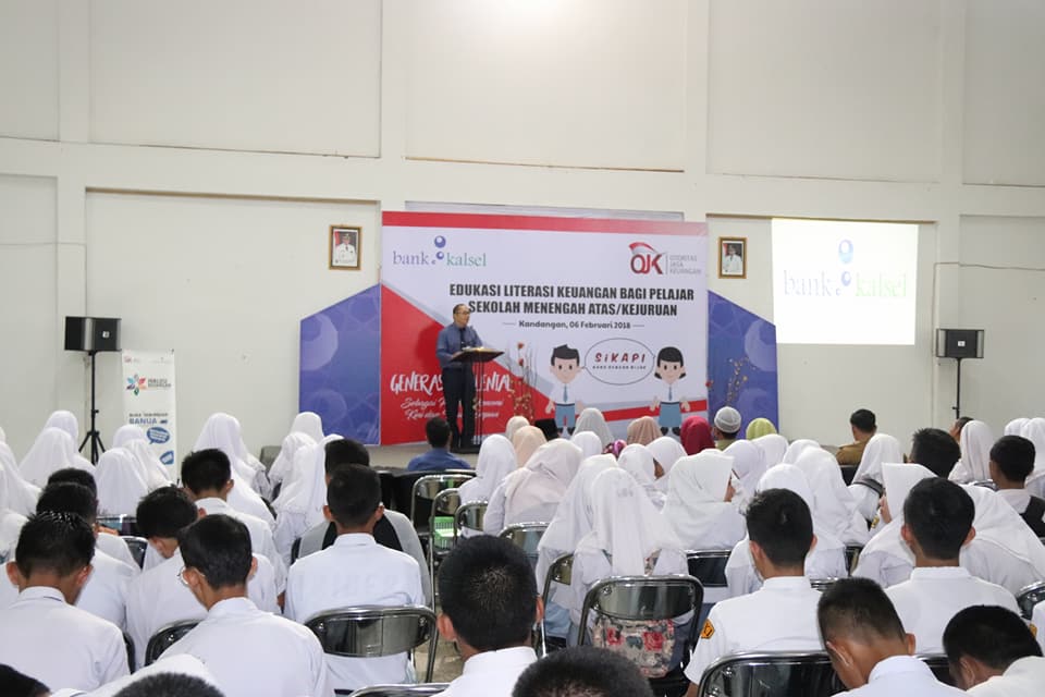 Drs.H.Achmad Fikry, M.AP menghadiri acara kegiatan Edukasi Literasi Keuangan