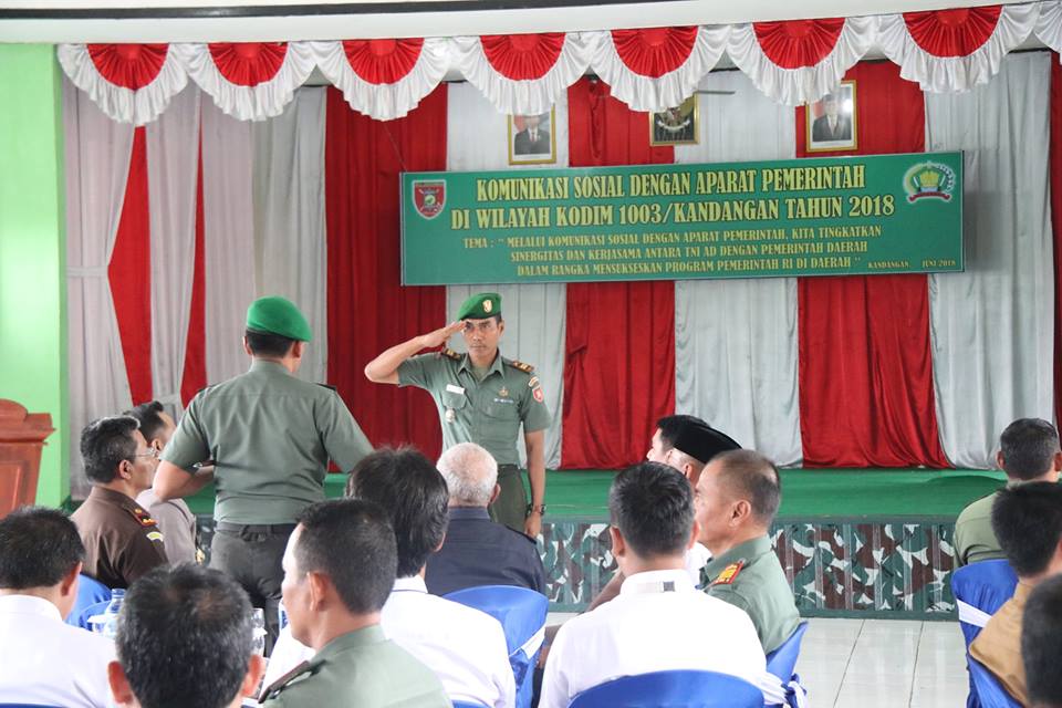 Komunikasi Sosial Dengan Aparat Pemerintah Di Wilayah Kodim 1003/Kandangan