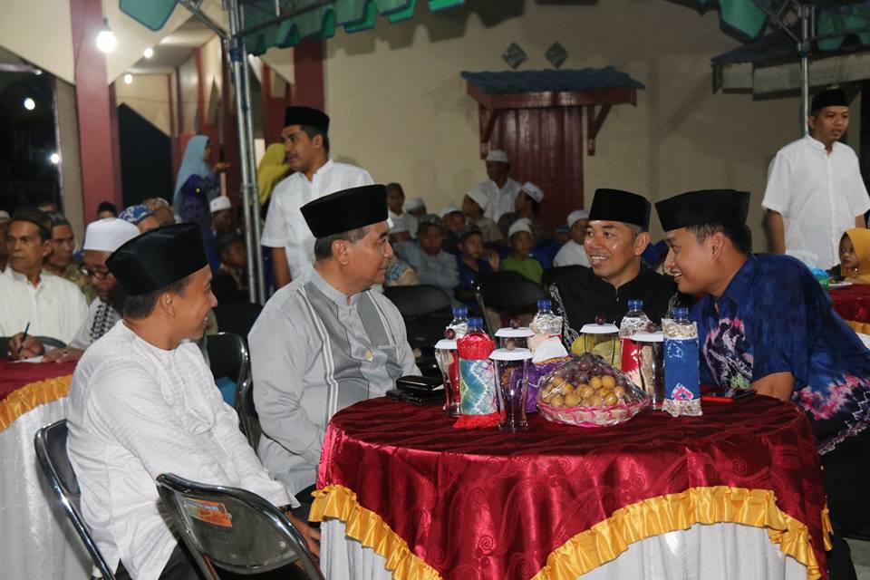 Bupati HSS Bersama Wakil Berrsilaturahmi bersama warga Perumnas Kalian Asri