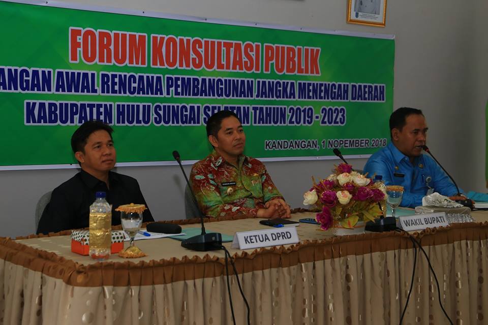 WAKIL BUPATI HSS MENGHADIRI FORUM KONSULTASI RANCANGAN AWAL RENCANA PEMBANGUNAN JANKA MENENGAH DAERAH KAB HSS