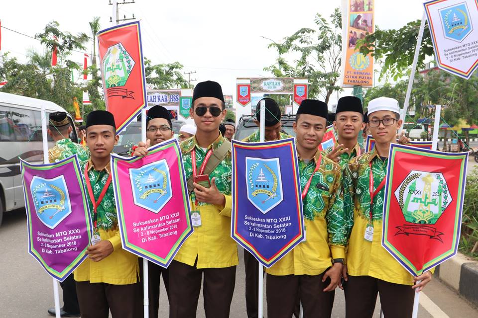 KAFILAH HSS MENGIKUTI PAWAI TAARUF MTQ XXXI