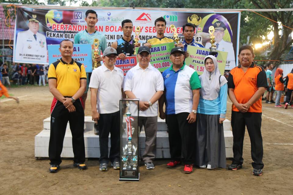 PENUTUPAN PERTANDINGAN BOLA VOLLY SEBANUA ENAM DIHALAMAN SETDA HULU SUNGAI SELATAN 16/11/2018