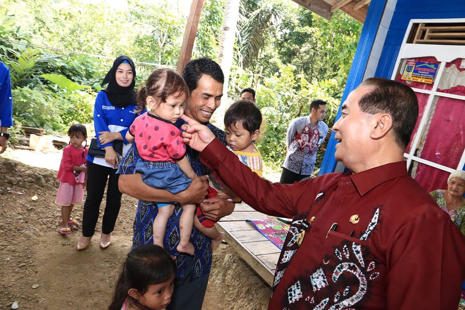 H. ACHMAD FIKRY MEMBUKA MUSRENBANG SEKALIGUS BERSILATURAHMI DENGAN PENERIMA BANTUAN SOSIAL DI KECAMATAN LOKSADO