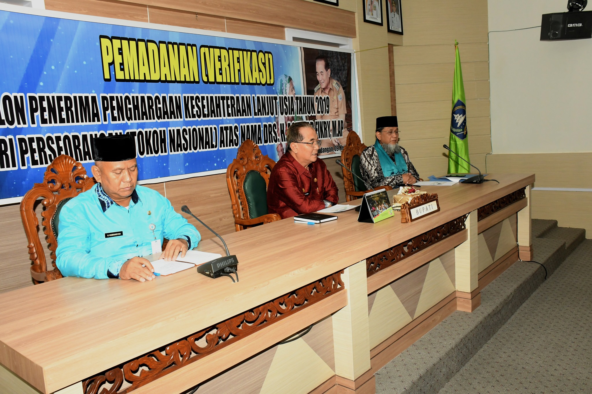 H.ACHMAD FIKRY JADI SALAH SATU DARI EMPAT TOKOH DALAM NOMINASI CALON PENERIMA PENGHARGAAN KESEJAHTERAAN LANSIA 2019