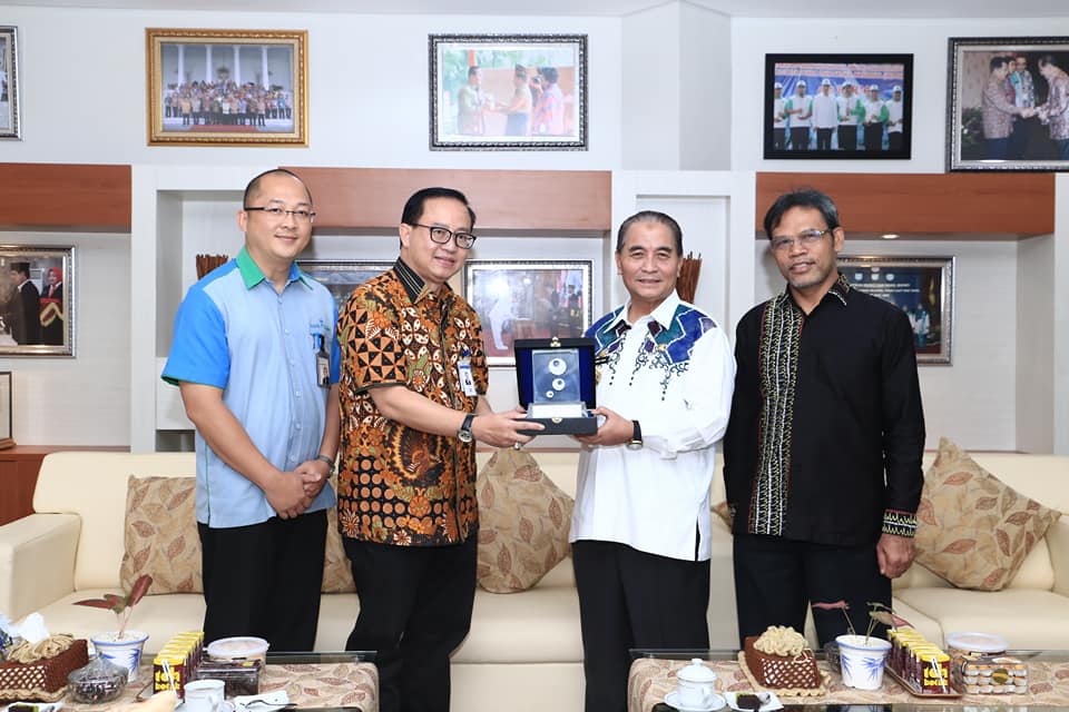 H.ACHMAD FIKRY SAMBUT KEDATANGAN DEWAN KOMISARIS BANK KALSEL