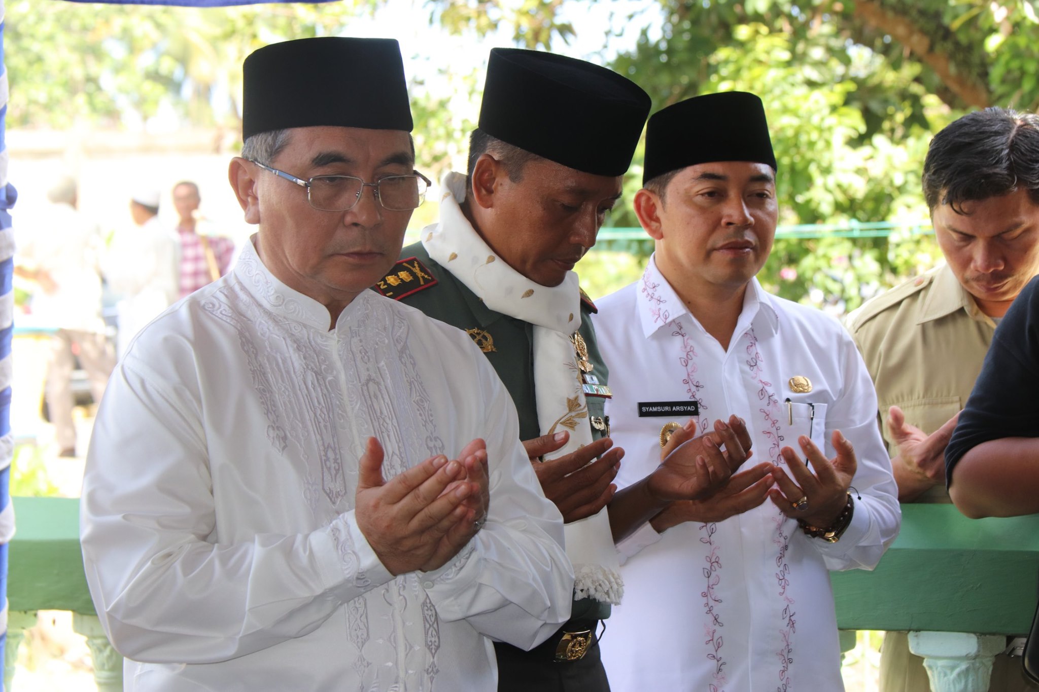 H. ACHMAD FIKRY HADIRI PEMAKAMAN Hj. RUDIAH Binti H. KADERI