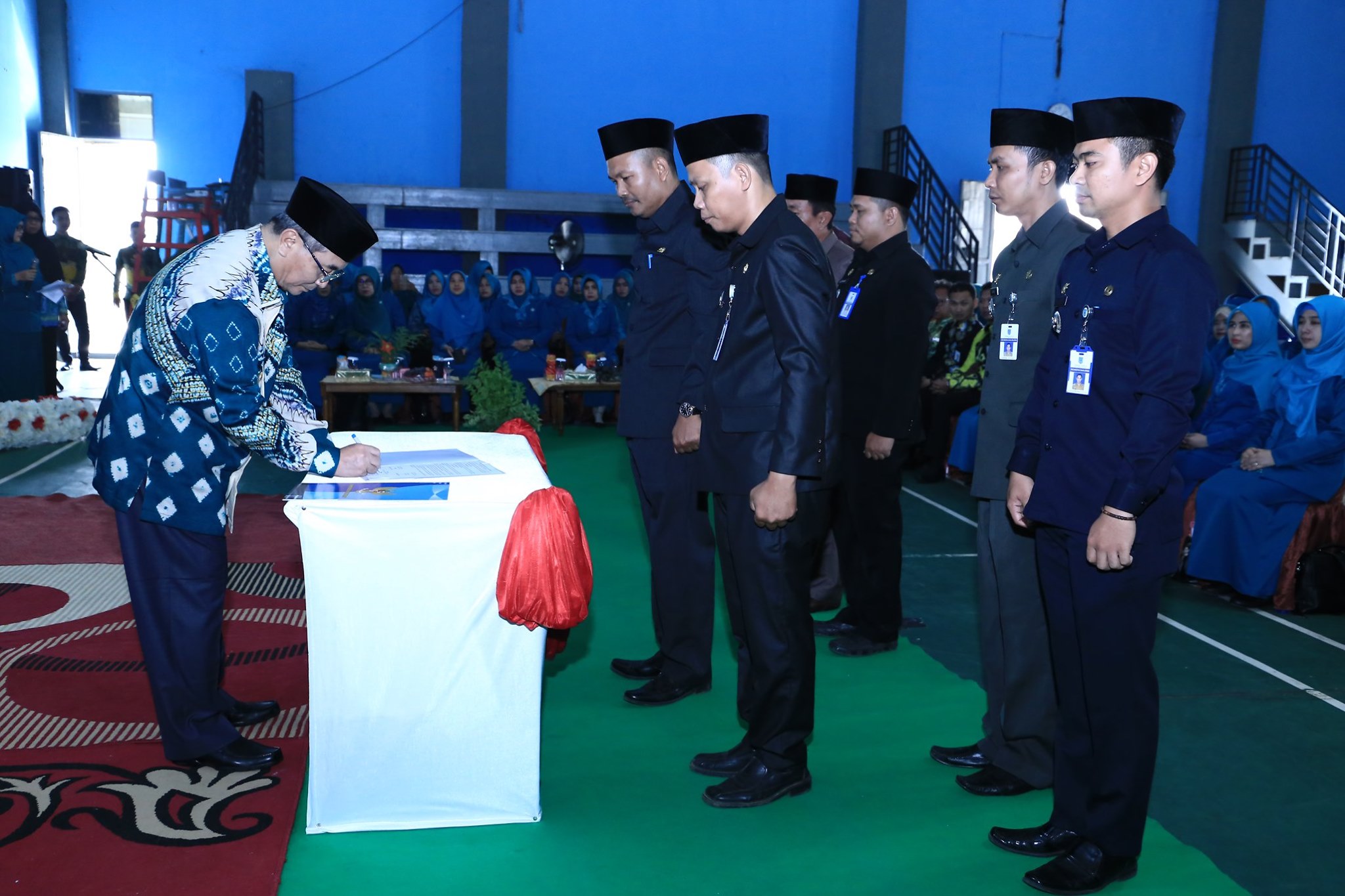 SERAH TERIMA JABATAN CAMAT DAHA SELATAN, DAHA UTARA, DAHA BARAT DAN PELANTIKAN KETUA TP PKK KECAMATAN DAHA SELATAN, DAHA UTARA, DAHA BARAT