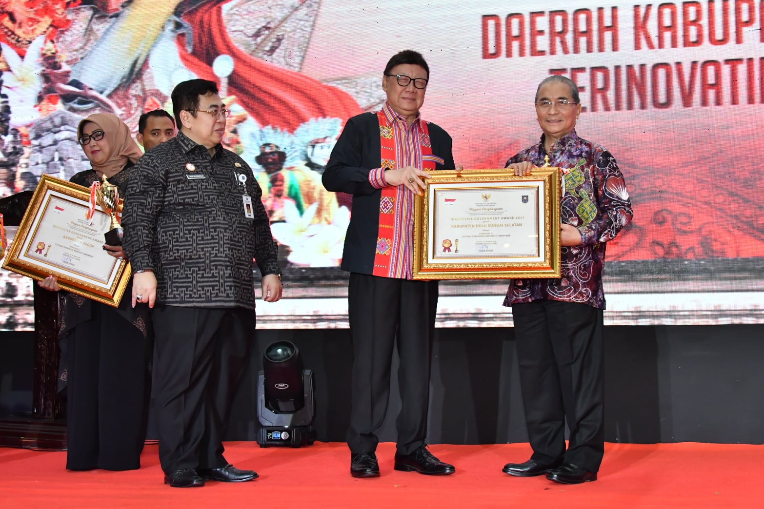 Kabupaten Hulu sungai Selatan Raih Penghargaan Innovative Goverment Award 2019 dari Mendagri RI.