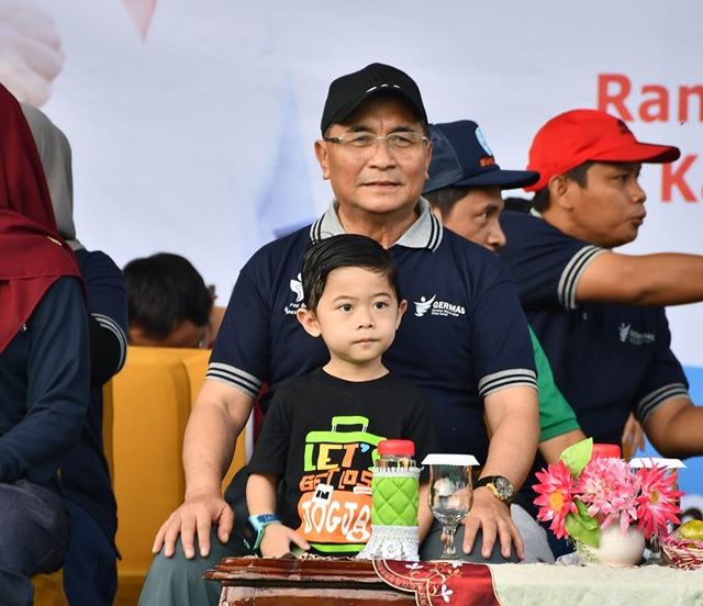 H. ACHMAD FIKRY HADIRI KEGIATAN HARI KESEHATAN NASIONAL KE 55