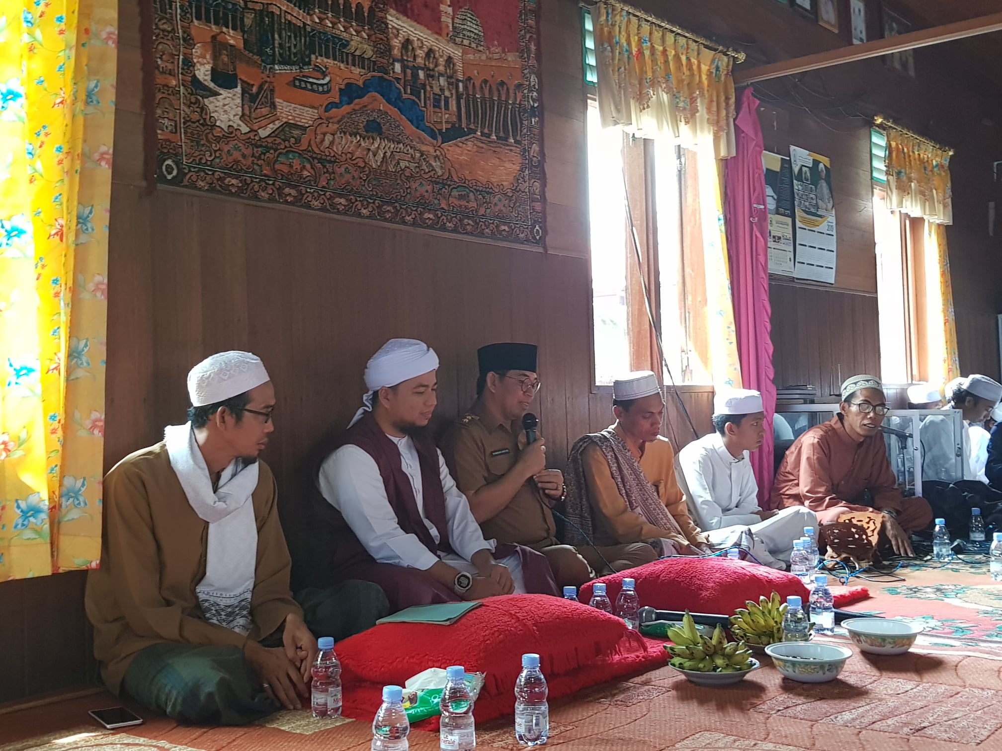 SYAMSURI ARSYAD HADIRI MAULID NABI DI DESA PARAMAIAN DAHA UTARA