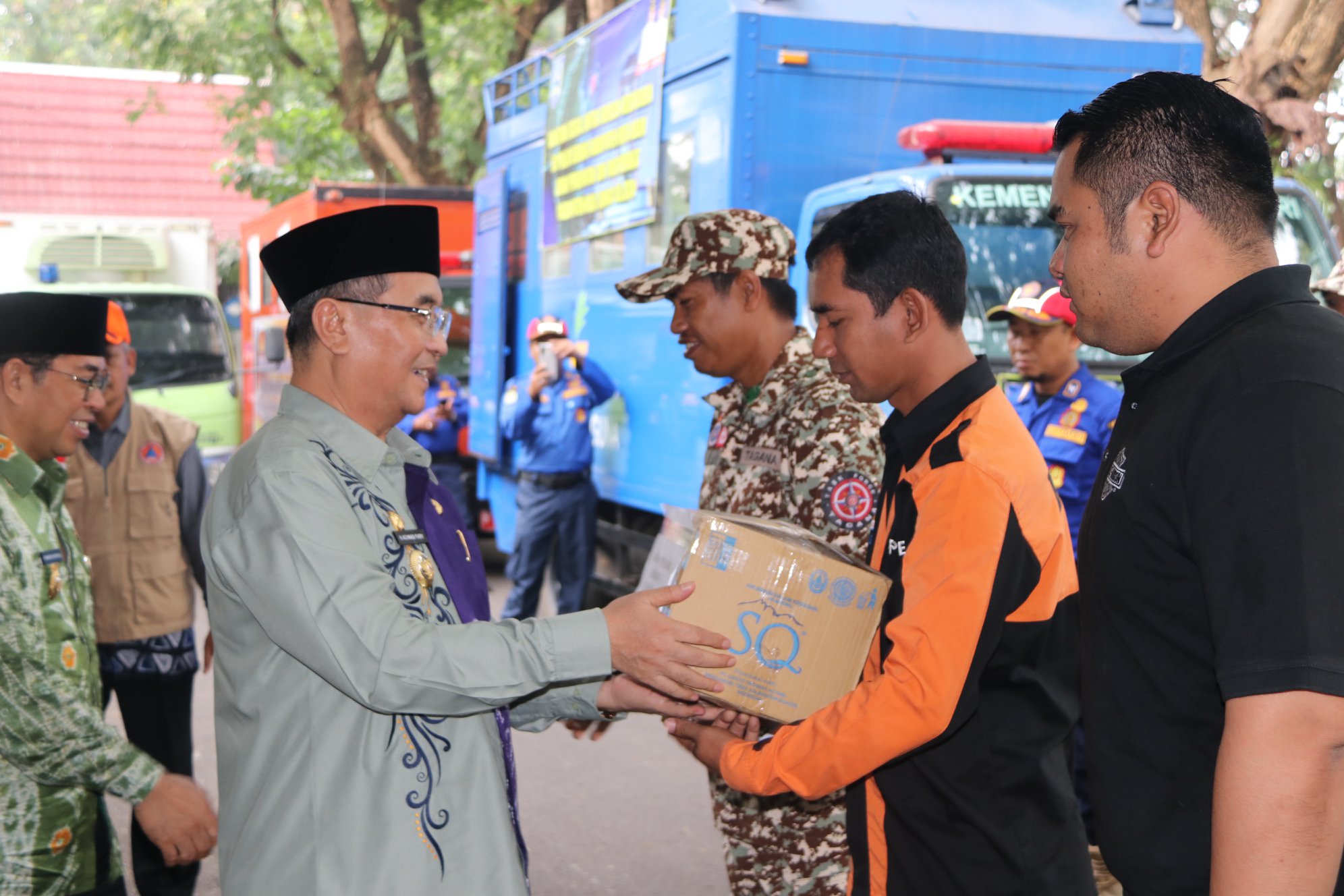 Bupati HSS Lepas Bantuan Untuk Korban Kebakaran di Pulau Sebuku, Kabupaten Kotabaru