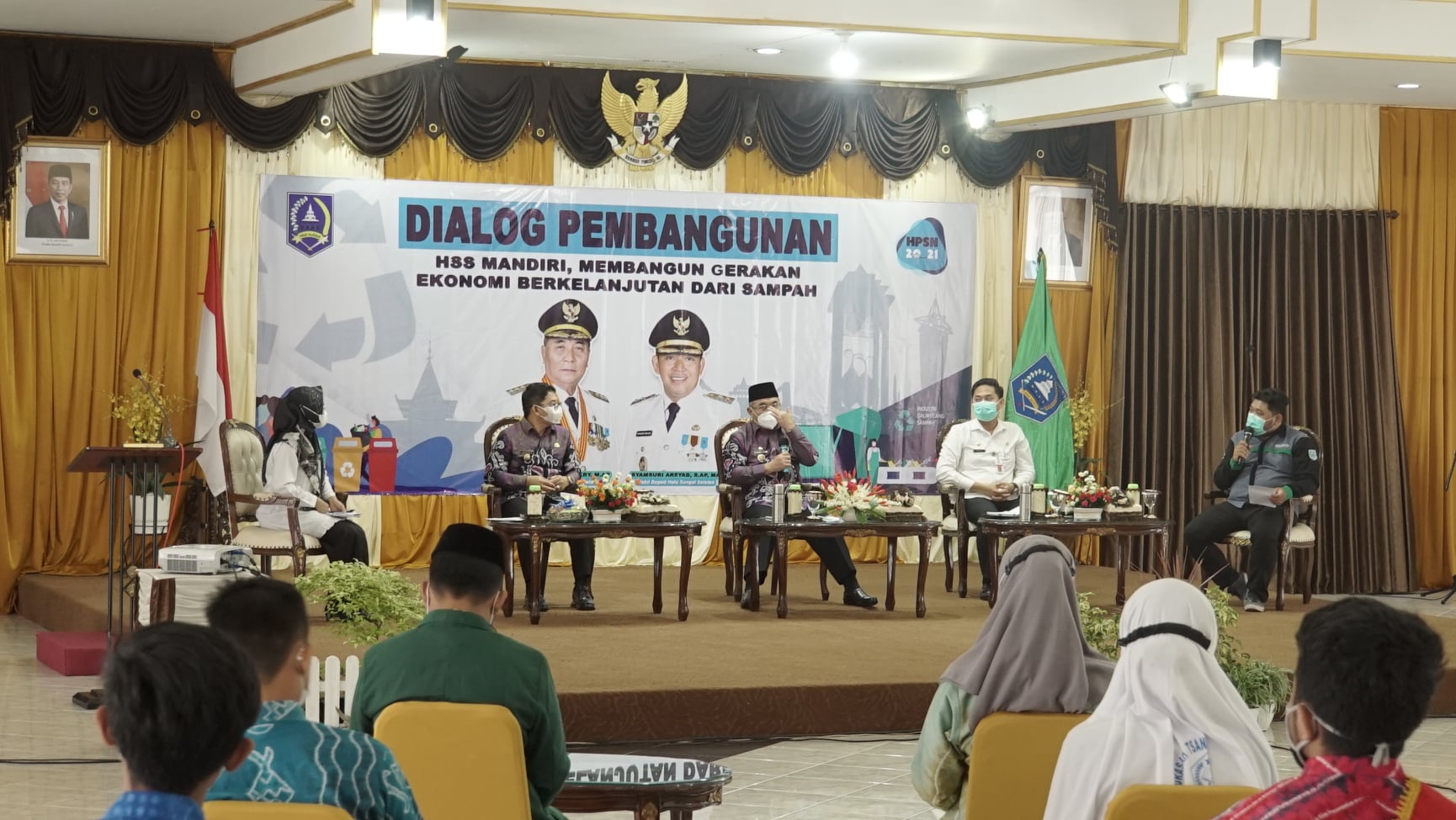 Dialog Pembangunan “HSS Mandiri, Membangun Gerakan Ekonomi Berkelanjutan Dari Sampah”