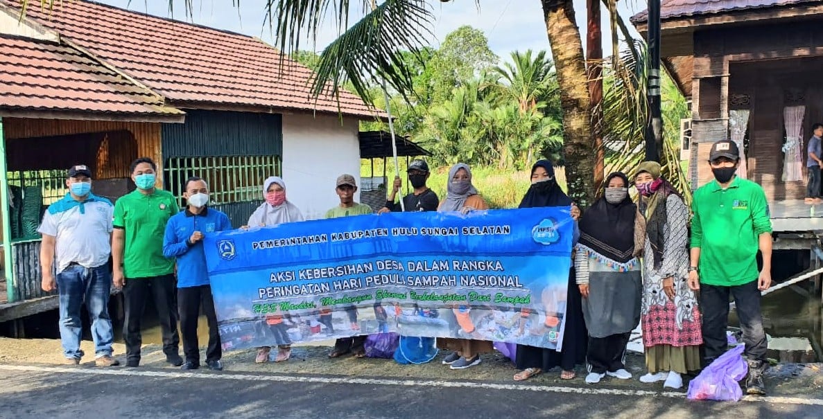 Aksi Kebersihan Desa Dalam Rangka Peringatan Hari Peduli Sampah Nasional