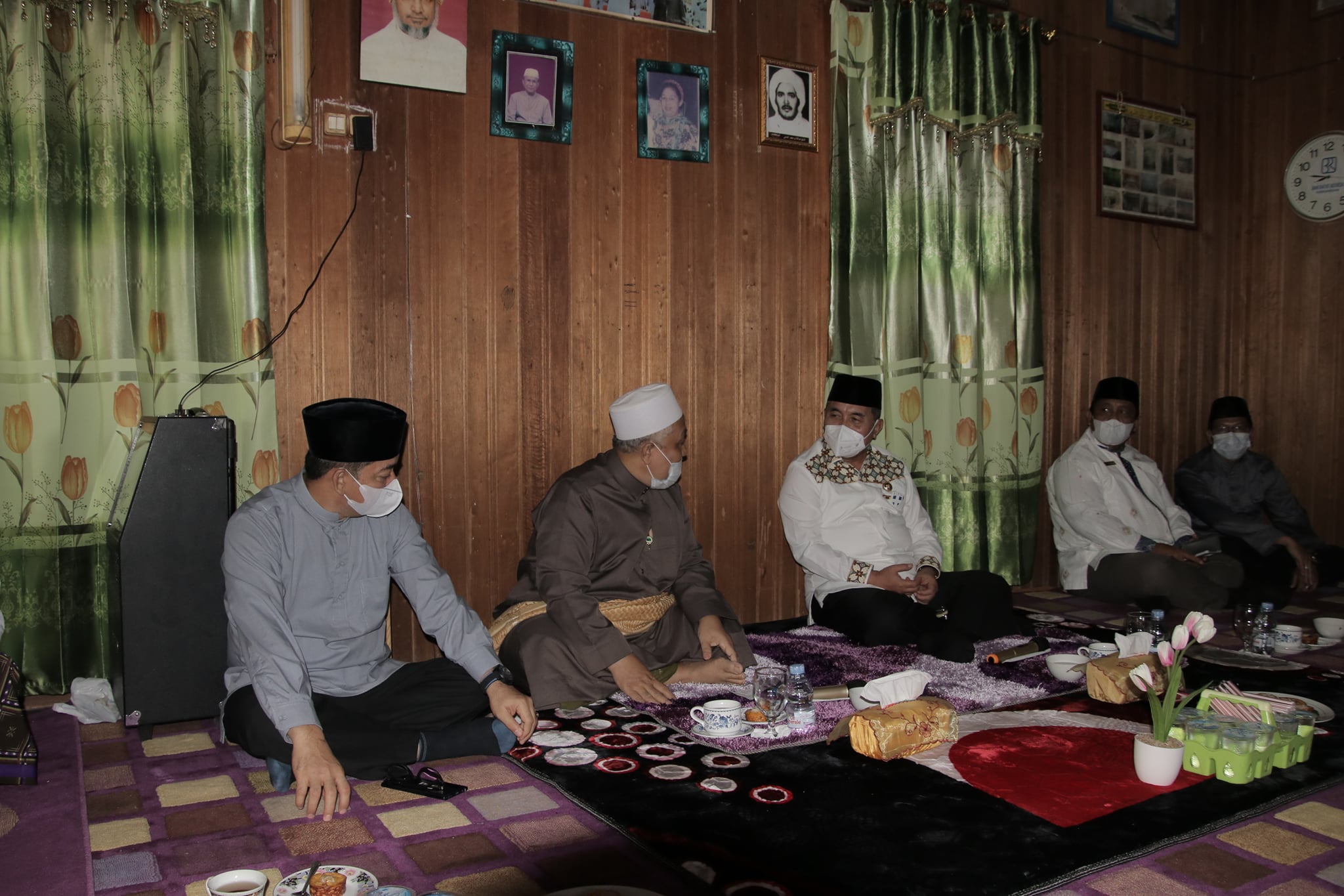 SILATURAHMI DAN MUDZAKARAH PEMDA DENGAN TGH. MARZUKI ISMAIL