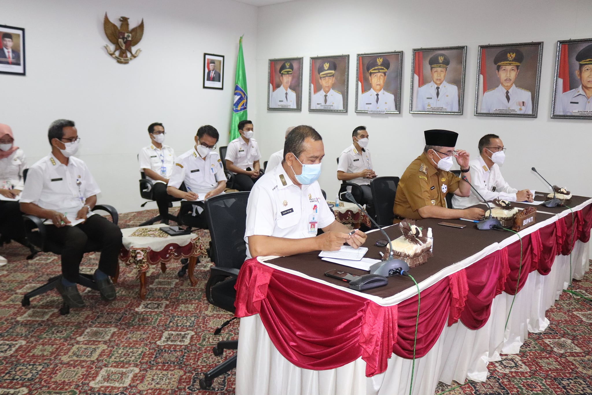 BUPATI HARAPKAN STOK KEBUTUHAN POKOK MASYARAKAT AGAR TETAP TERPENUHI
