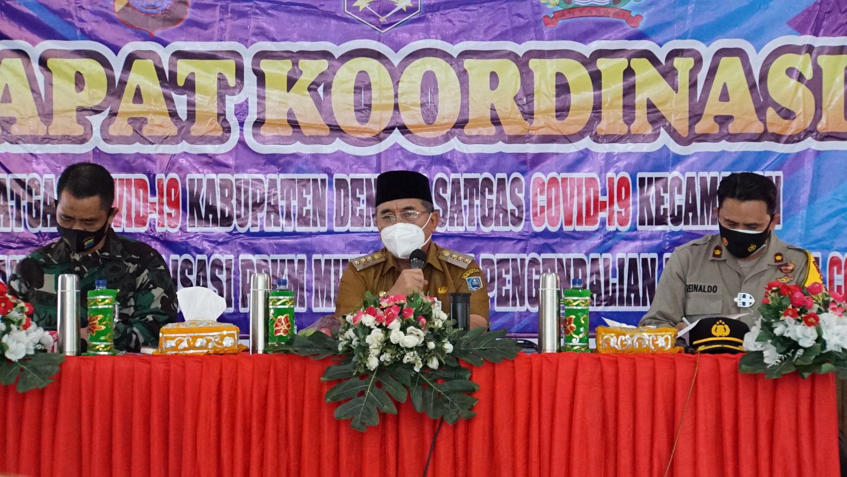 Optimalkan PPKM Mikro, Bupati HSS Pimpin Rakoor Satgas Covid-19 di Kecamatan Simpur dan Kalumpang