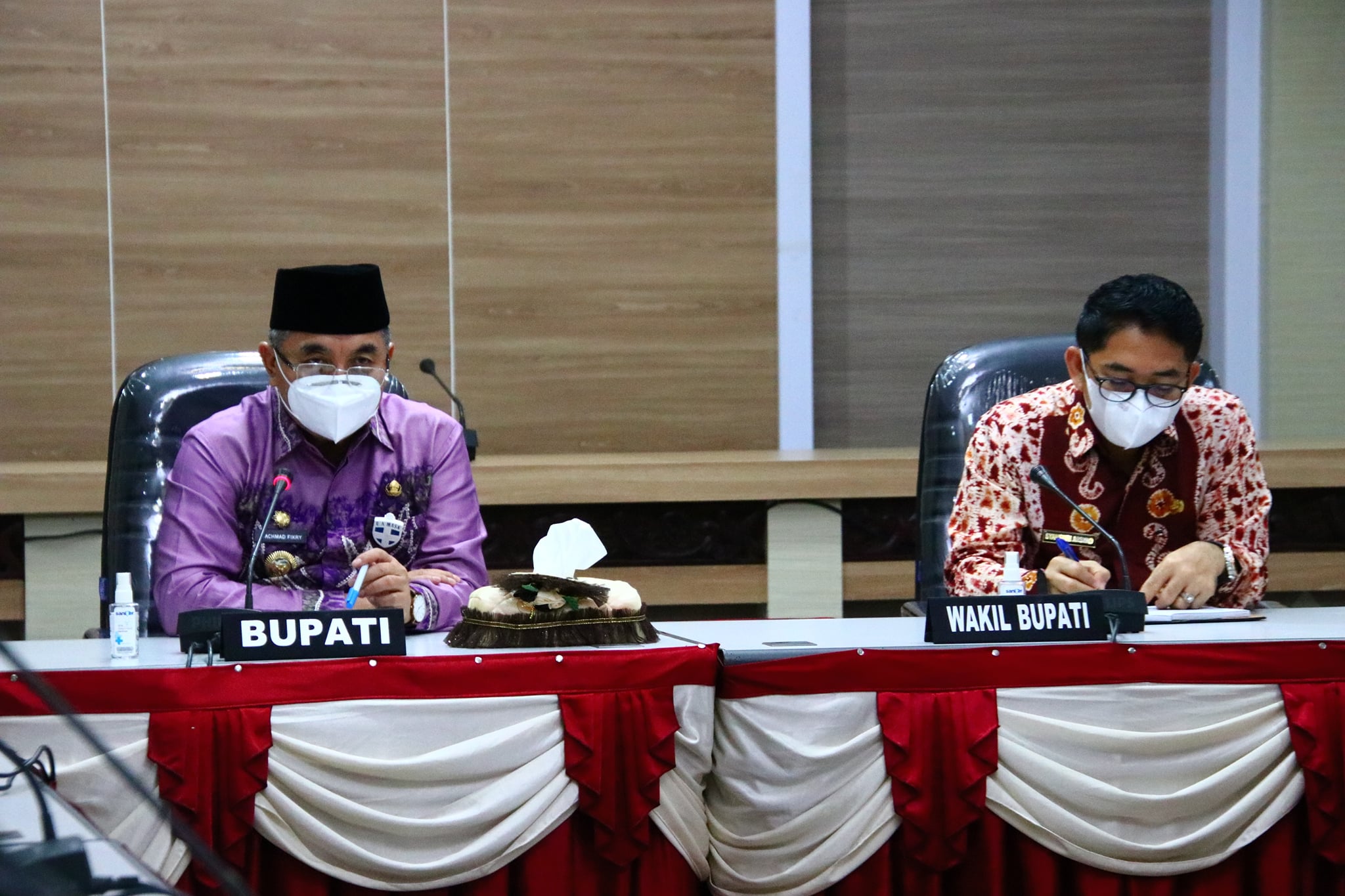 Bupati HSS Pimpin Rapat Koordinasi Bersama Satgas Covid Kabupaten