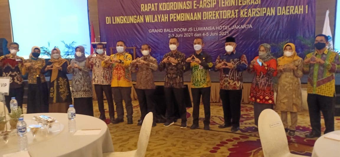Sekretaris Daerah Kab. HSS Ikuti Rapat Koordinasi E-Arsip Terintegrasi di Lingkungan Wilayah Pembinaan Direktorat Kearsipan Daerah 1