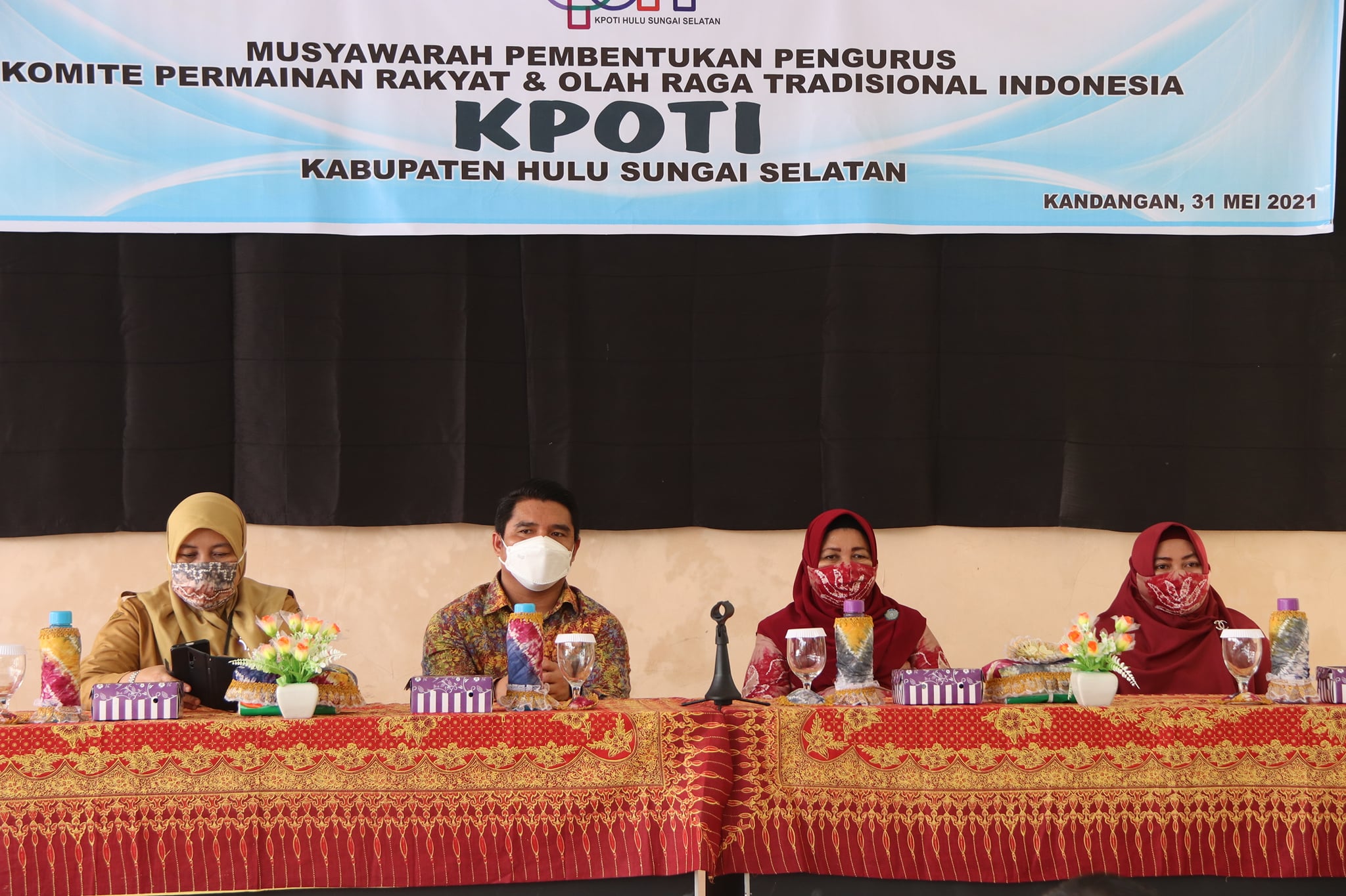 TP. PKK KAB. HSS HADIRI MUSYAWARAH PEMBENTUKAN PENGURUS KOMITE PERMAINAN RAKYAT & OLAHRAGA TRADISIONAL INDONESIA