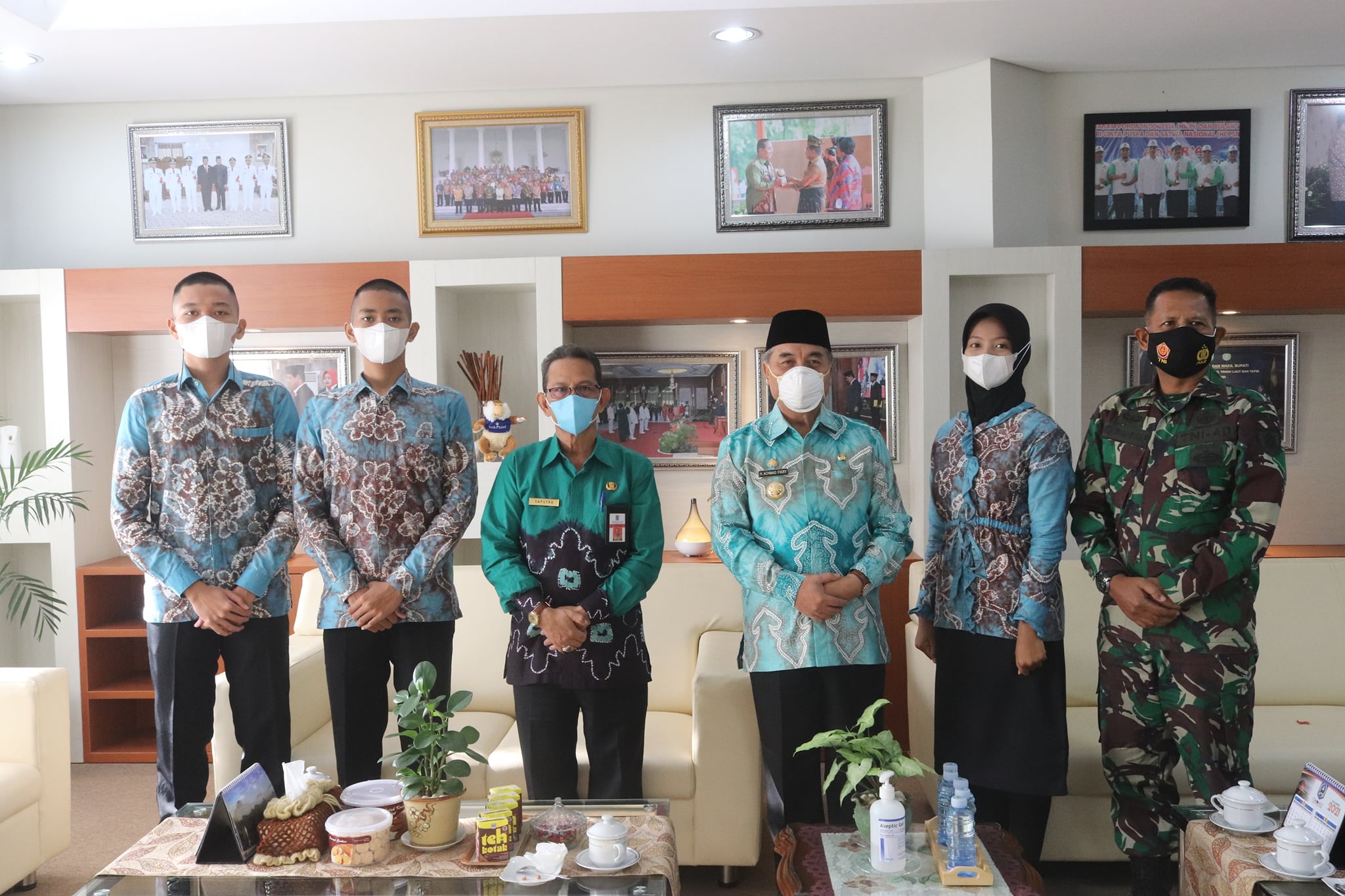 BUPATI MOTIVASI ANGGOTA PASKIBRAKA PERWAKILAN HSS