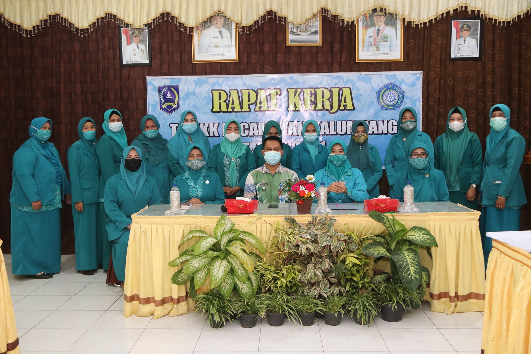 GELAR RAKER, TP. PKK KECAMATAN KALUMPANG EVALUASI PROGRAM KERJA