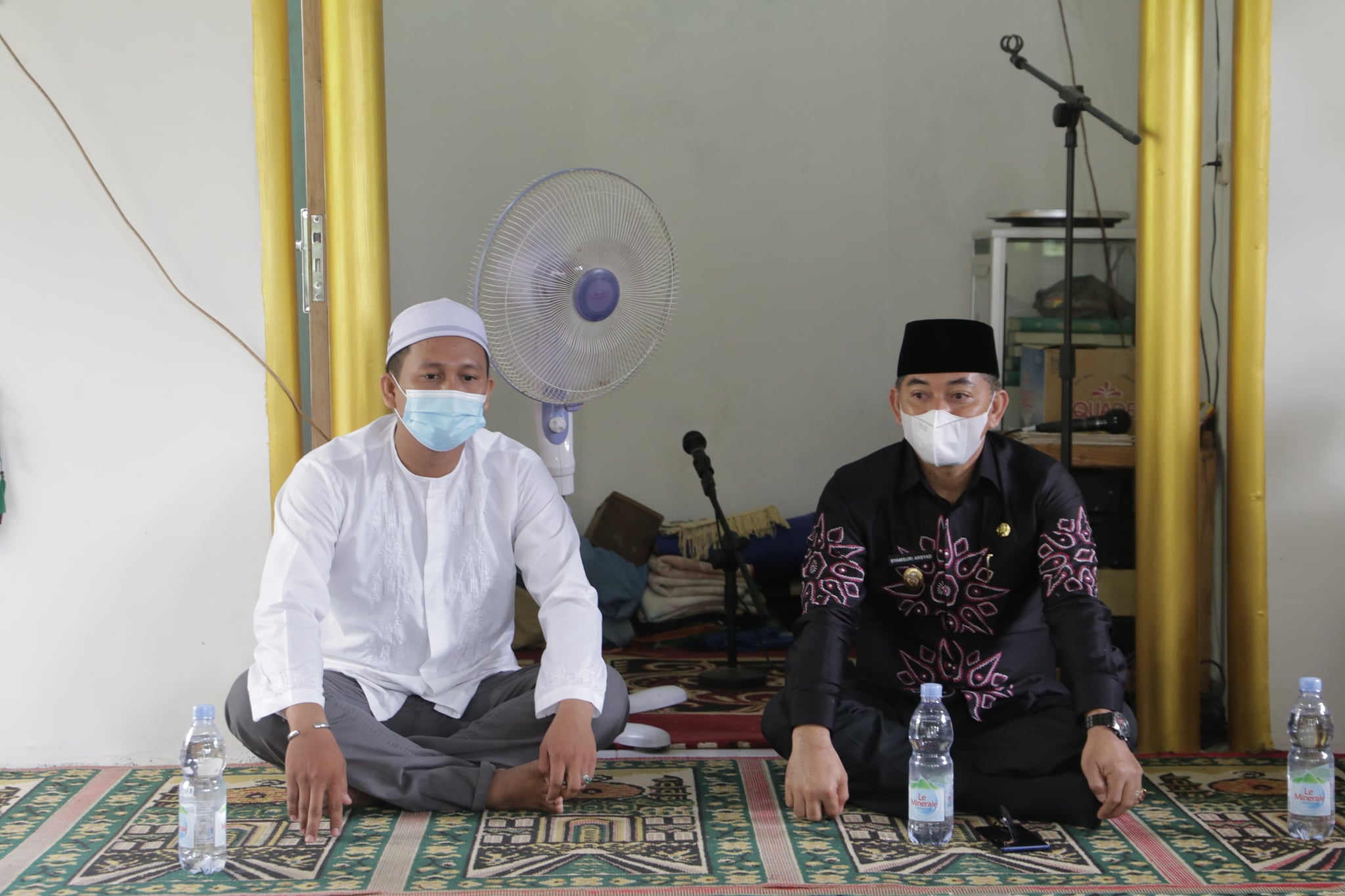 RESMIKAN LANGGAR, WABUP HSS BERPESAN TETAP PATUHI PROKES SAAT BERIBADAH