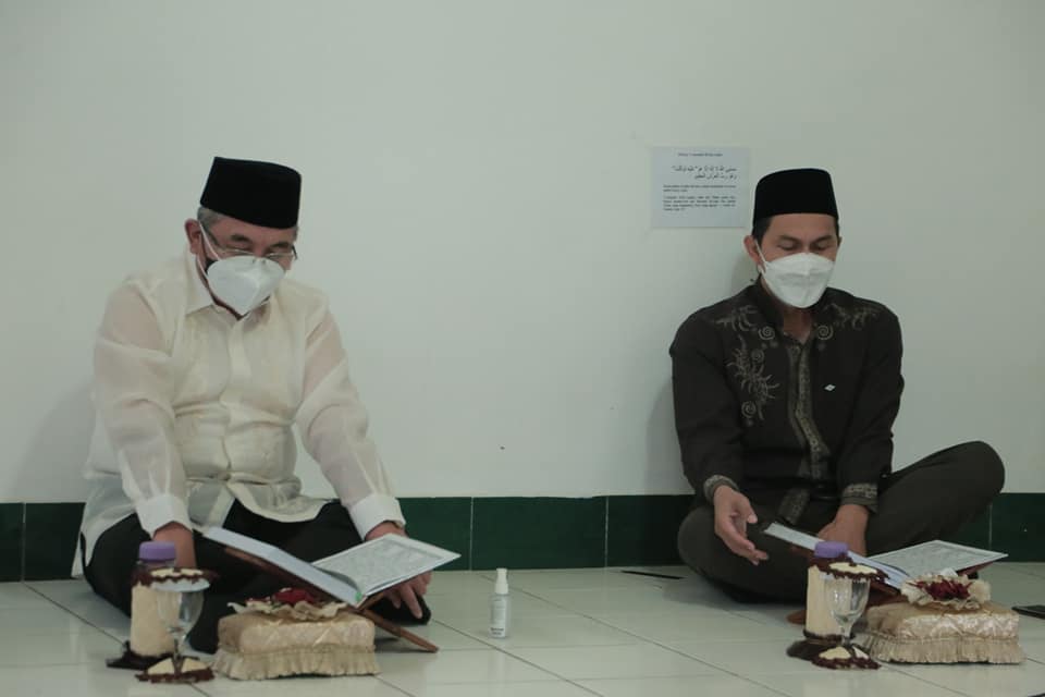 SETIAP PAGI JUMAT DILAKSANAKAN RUTIN KHATAMAN AL-QUR’AN DI LINGKUP SETDA HSS