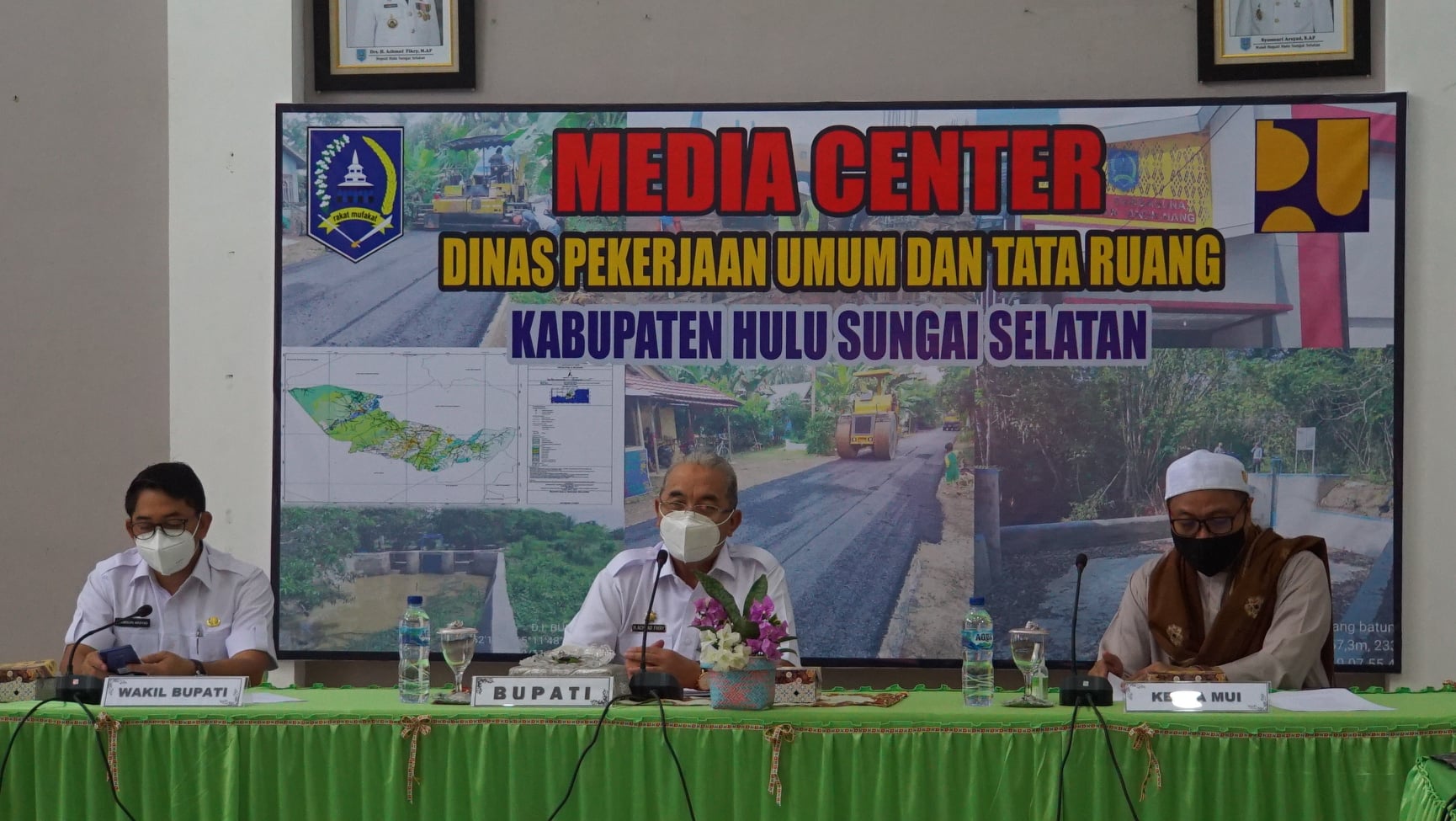 Rapat Penentuan Motif Untuk Kubah Mesjid Islamic Center