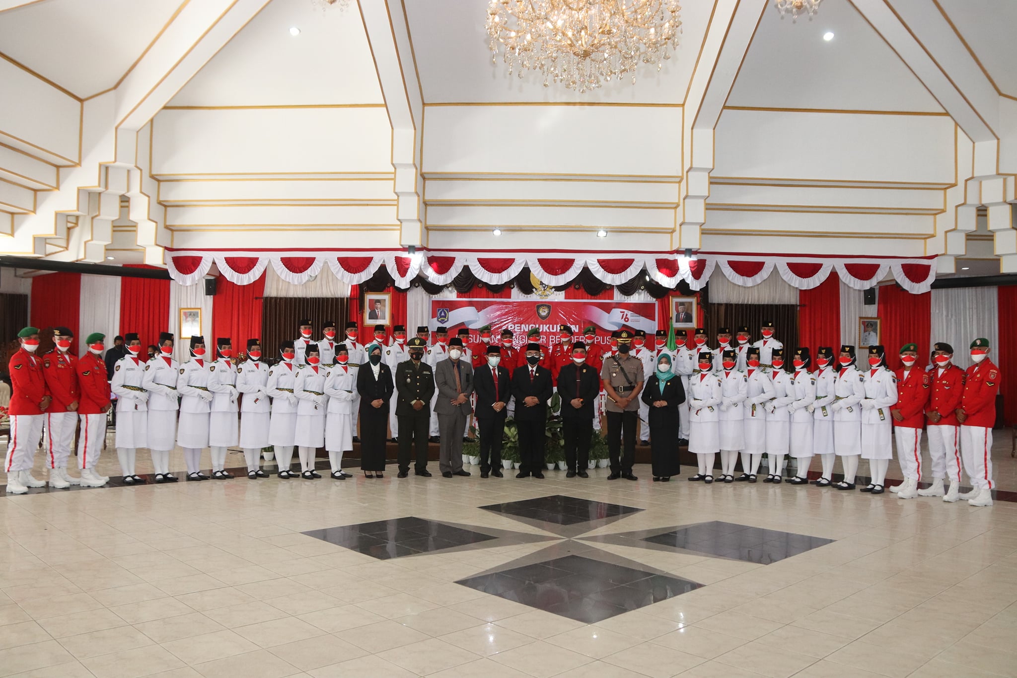 Bupati HSS Kukuhkan Paskibraka, Upacara Tetap Menerapkan Protokol Kesehatan