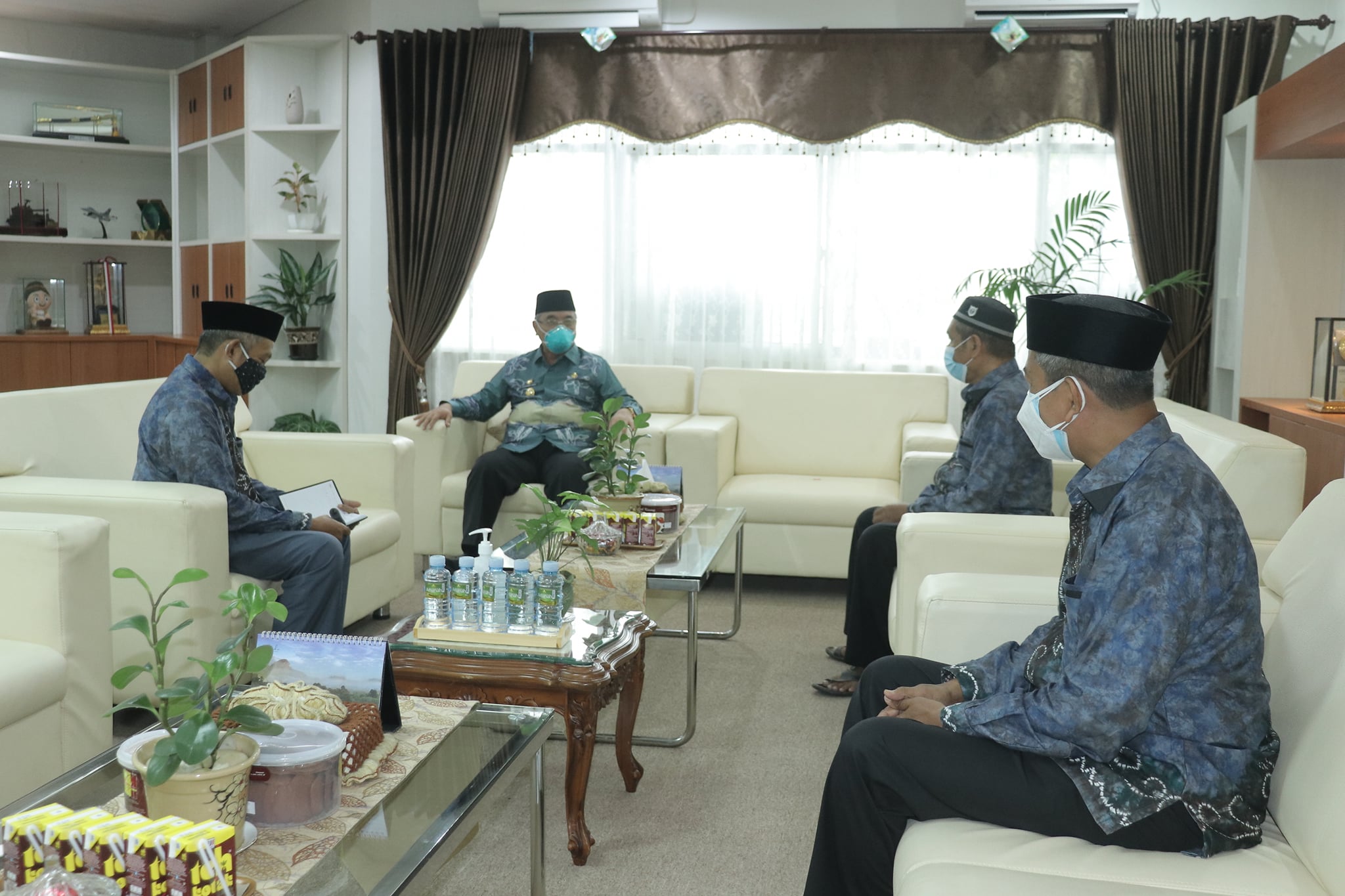 Bupati HSS menerima kunjungan silahturahmi dari Dewan Pimpinan Majelis Ulama Indonesia (MUI) Kab.HSS