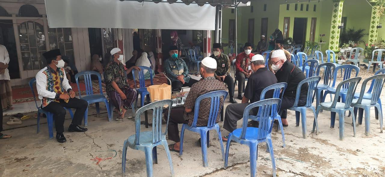 Bupati HSS bertakziah kerumah duka Almarhumah Hj. Rabiatul Adawiyah binti H. Hadar