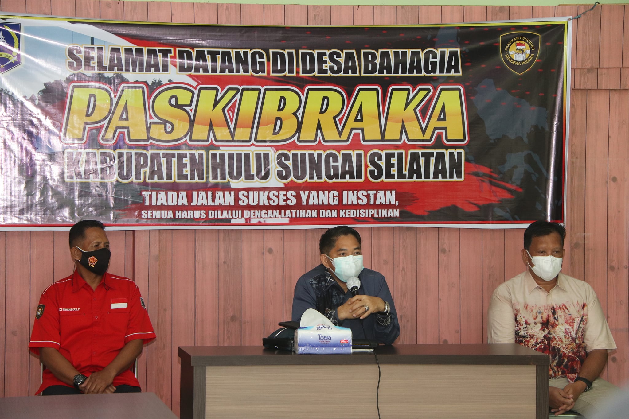 Motivasi Generasi Muda, Wakil Bupati HSS Sampaikan Materi Wawasan Kebangsaan Kepada Paskibraka