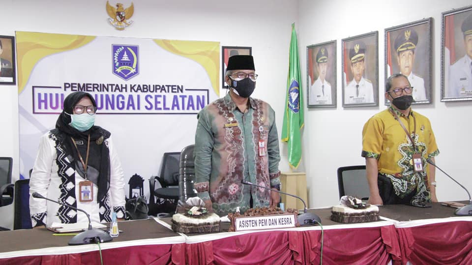 Asisten Administrasi Pemerintahan Setda Kab. HSS Ikuti Rapat Penyelenggaran Pekan Kebudayaan Nasional Tahun 2021
