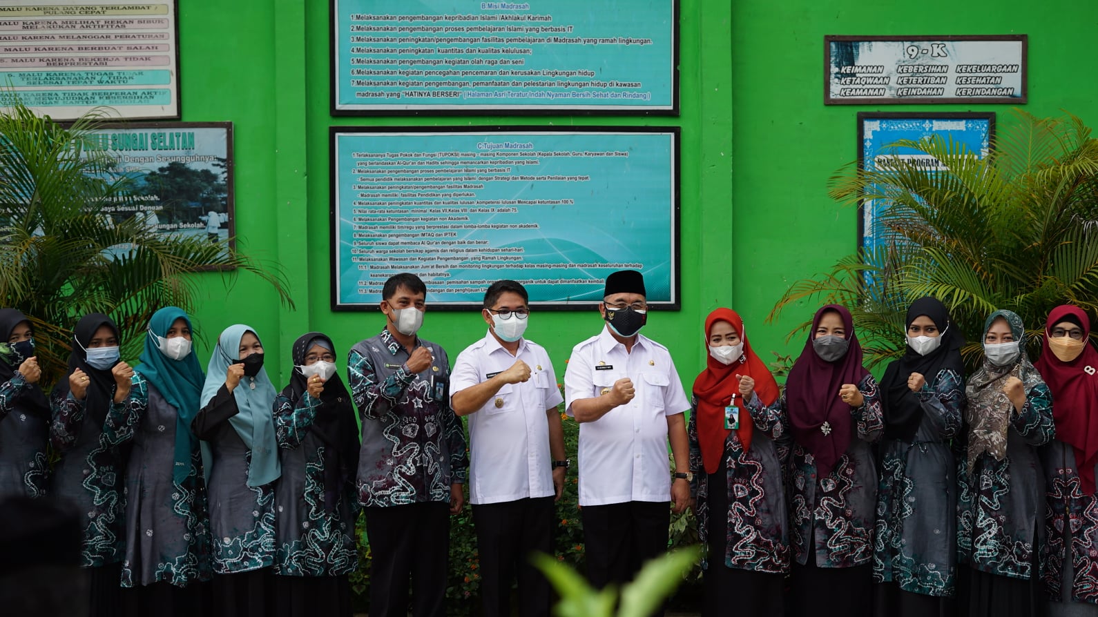 SEMANGAT JELANG PTM, MTsN 1 HSS ANTUSIAS IKUTI VAKSIN