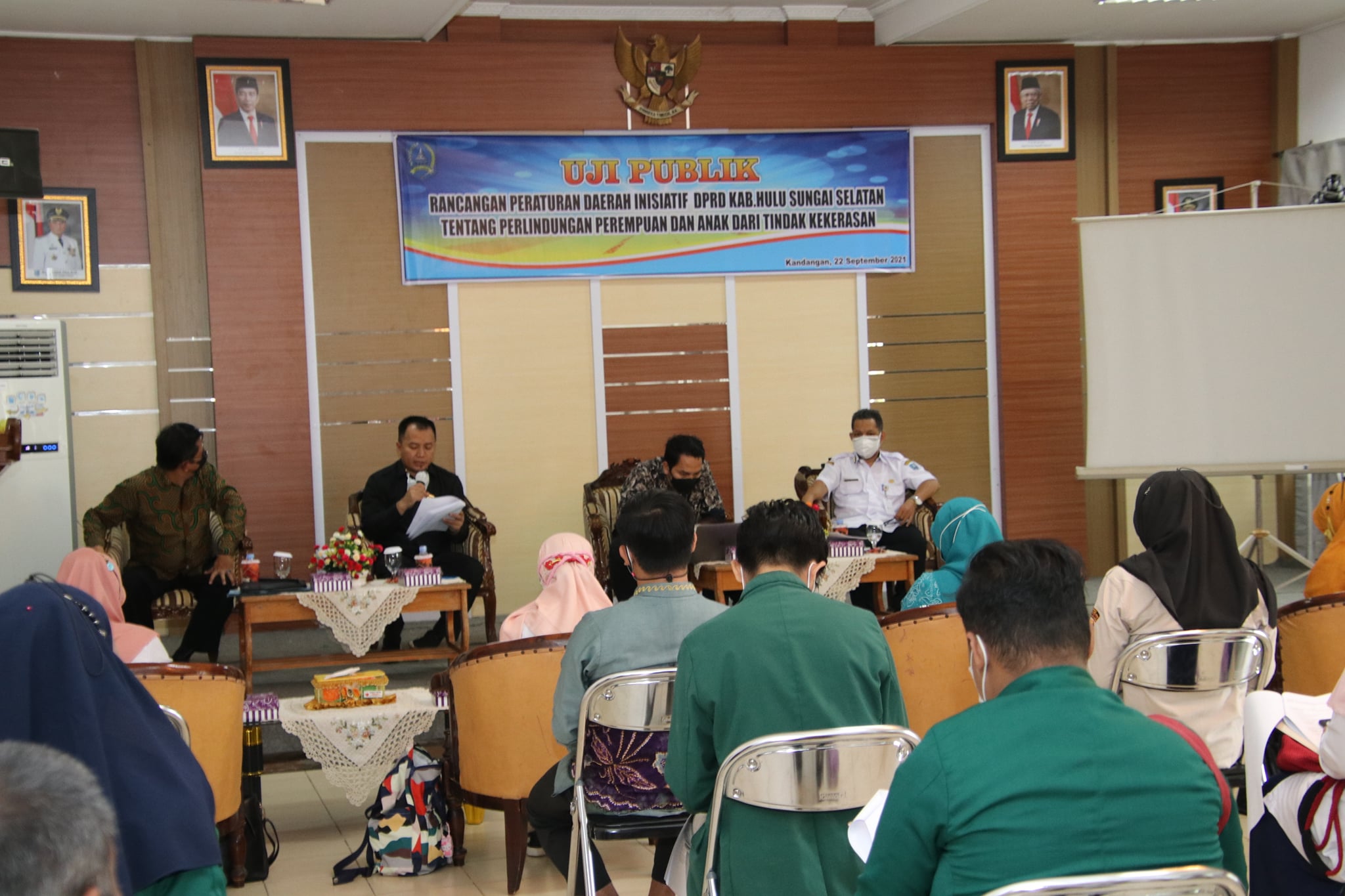 TINGKATKAN PERLINDUNGAN PEREMPUAN DAN ANAK, DPRD KAB. HSS LAKSANAKAN UJI PUBLIK