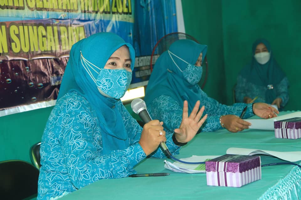 50 KADER PKK KEC. SUNGAI RAYA IKUTI PELATIHAN KELOMPOK DASA WISMA