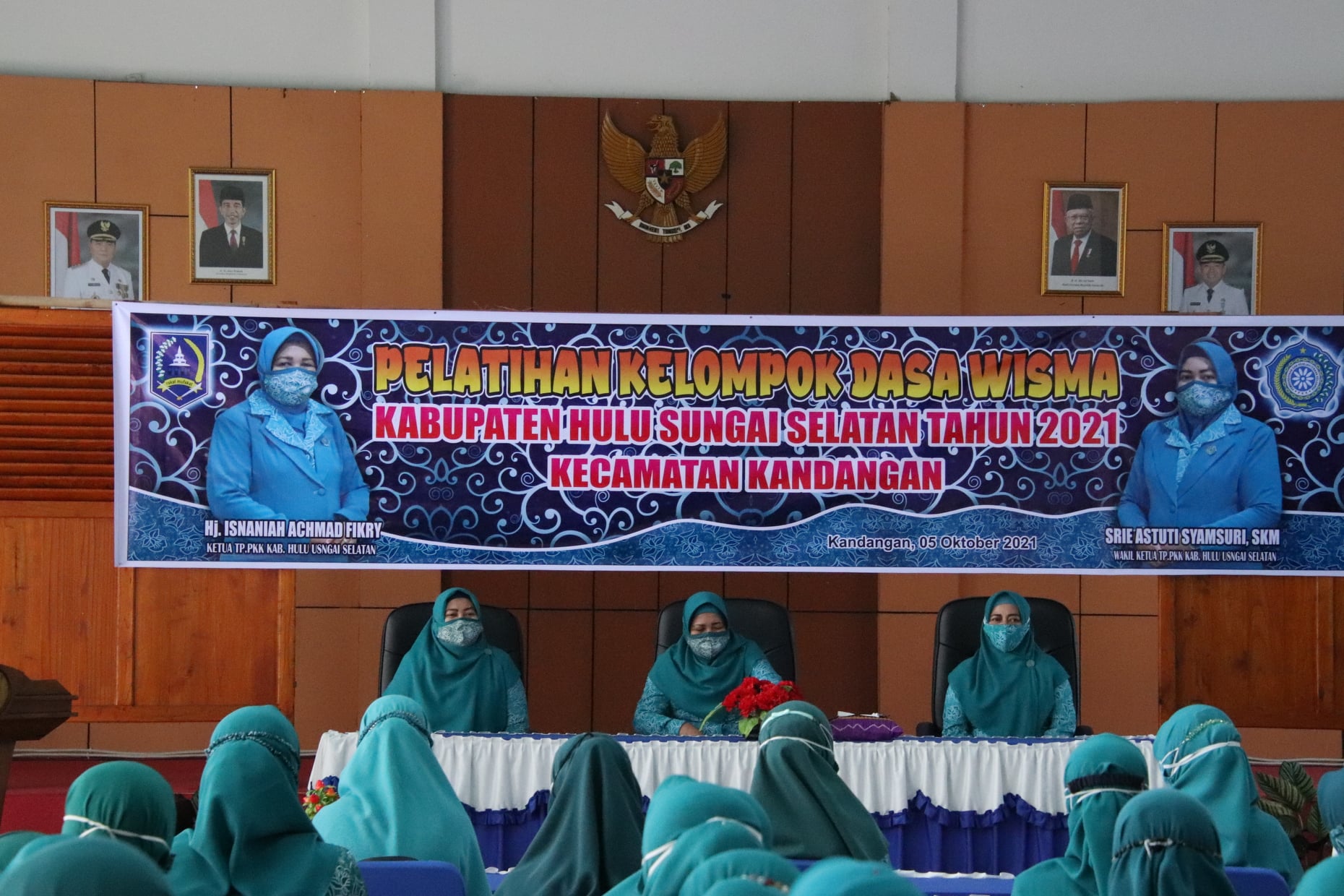 KETUA TP. PKK KAB. HSS RESMI BUKA PELATIHAN DASA WISMA TAHUN 2021