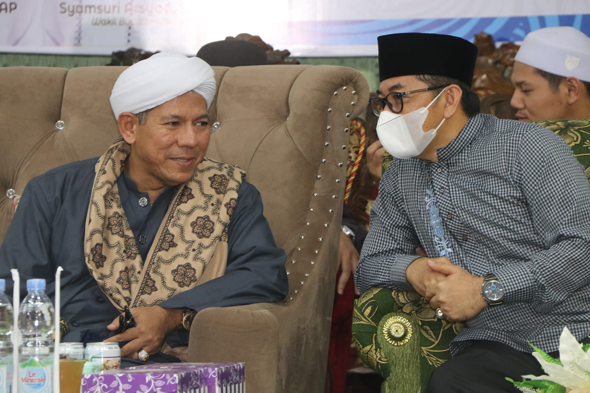 Wakil Bupati HSS menghadiri acara silaturahmi pimpinan pondok pesantren dan alim ulama bersama Dr. Al Habib Segaf Baharun, M.H.I