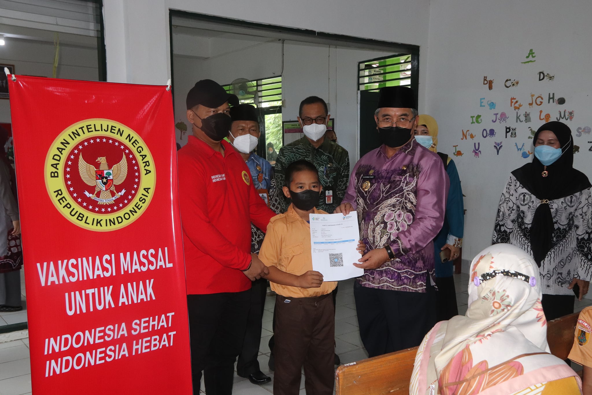 BUPATI HSS KEMBALI TINJAU VAKSINASI UNTUK ANAK USIA SEKOLAH DASAR