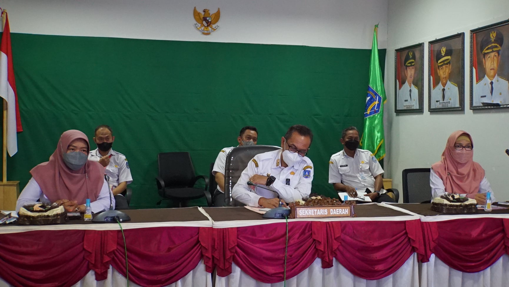 Sekda Kab. HSS Ikuti Rakoor Pelaksanaan Vaksinasi Covid-19 Bagi Anak