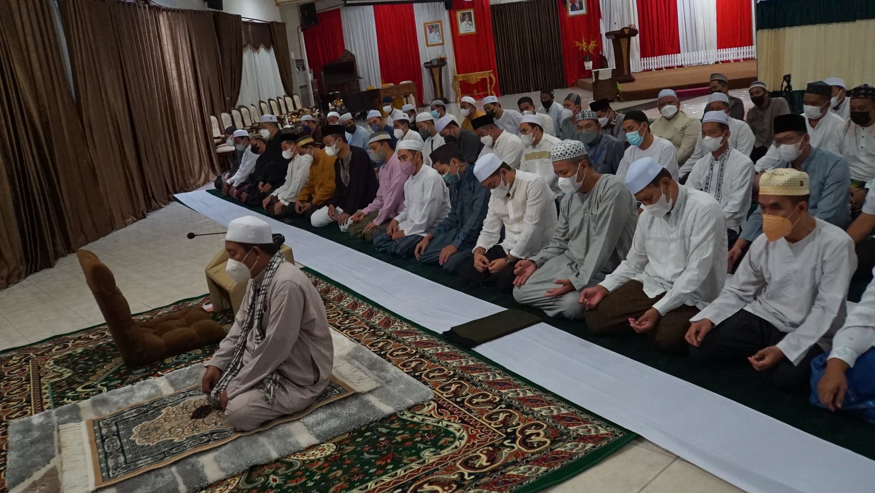 Sholat Subuh Berjamaah Dan Pengajian Rutin Subuh Rabu Lingkup Pemkab. HSS