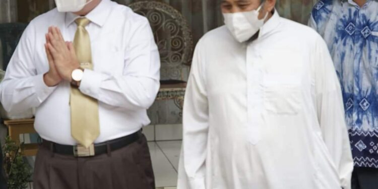 Bupati Hulu Sungai Selatan bertakziah kerumah duka Hj. Maisura Afif binti H.M Afif