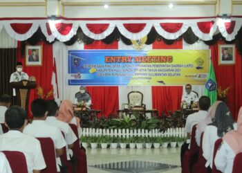 Bupati Hulu Sungai Selatan membuka acara Entry Meeting Pemeriksaan Rinci atas Laporan Keuangan Pemerintah Daerah (LKPD) Kabupaten Hulu Sungai Selatan Tahun Anggaran (TA) 2021 oleh BPK RI Perwakilan Provinsi Kalimantan Selatan