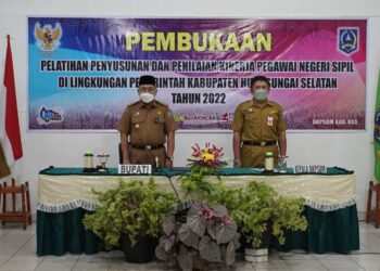 Badan Kepegawaian Dan Pengembangan Sumber Daya Manusia (BKPSDM) Kab. HSS menyelenggarakan Pelatihan Penyusunan dan Penilaian Kinerja PNS di Gedung 2 BKPSDM Kab. HSS