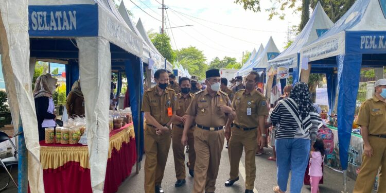 Antusias Masyarakat sambut Bazar Sehati Pasar Pangan Murah yang digelar Pemkab HSS