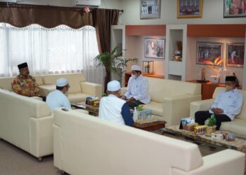 BUPATI HSS TERIMA SILATURRAHMI PARA PENGURUS MUI KABUPATEN HSS